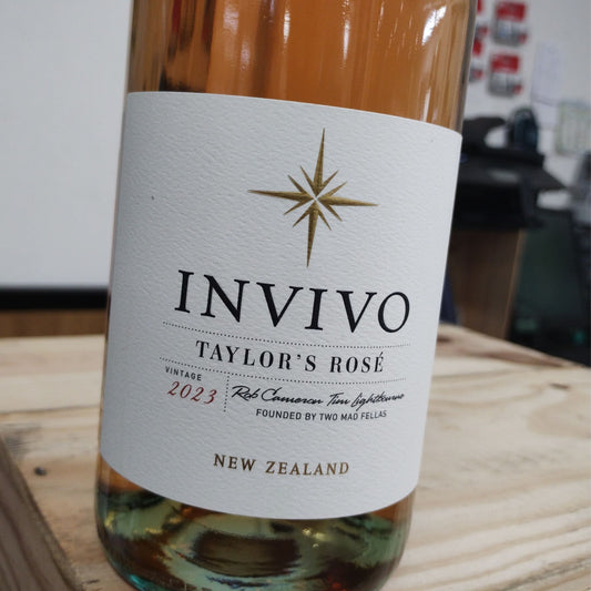 テイラーズ ロゼ / インヴィーヴォ