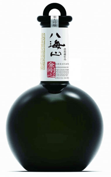 【要冷蔵】八海山 純米大吟醸 金剛心 ブラック 800ml 【冬季】/ 八海醸造